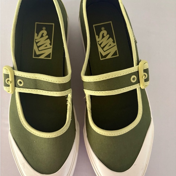 Vans Olive Green Mary Jane Shoes with Cream Accents - Picture 4 of 9